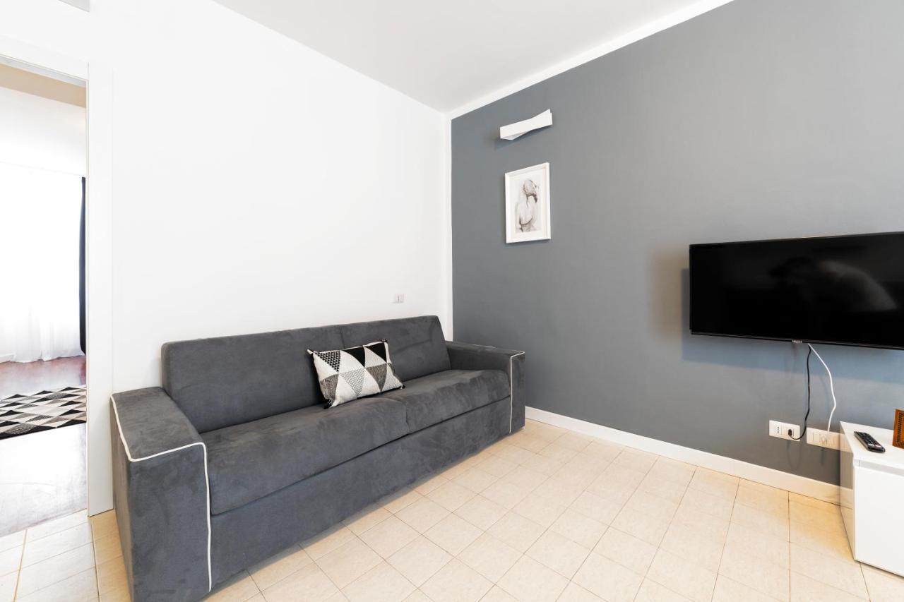 Roomy Apartment Close To Subway M5! 밀라노 외부 사진